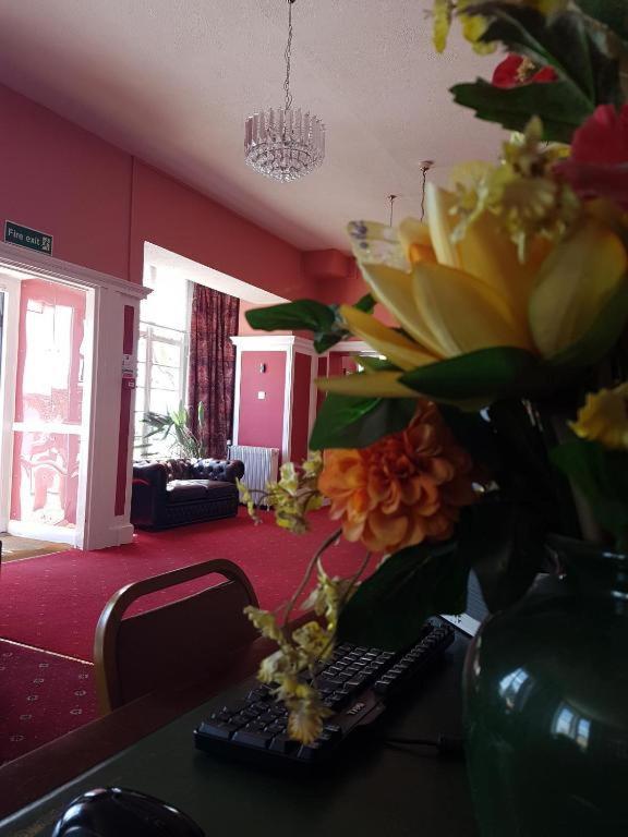 Oyo The Southcliff 3* Folkestone