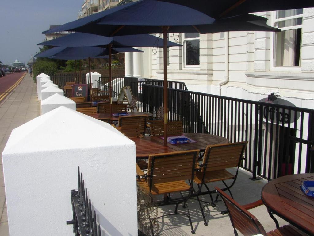 Oyo The Southcliff Hotel 3*