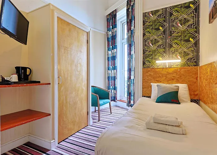 Oyo The Southcliff Hotel