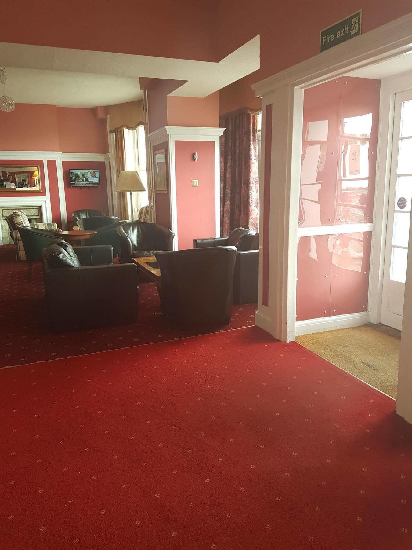 Oyo The Southcliff Hotel 3*